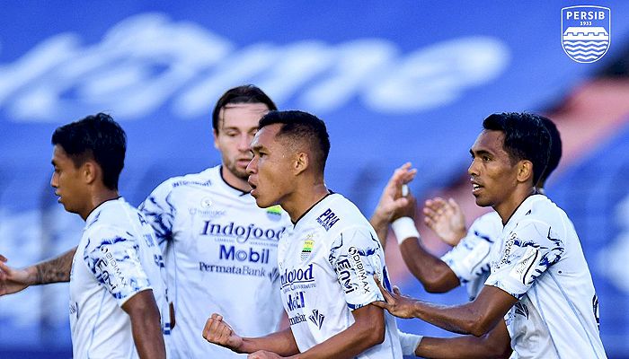 Posisi Persib Tak Membuat Persik Silau